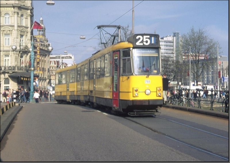 Postkarte Amsterdam (Niederlande) - 8G Gelenktriebwagen 768