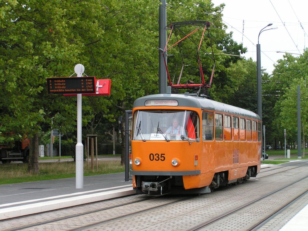 Fotoabzug Halle/Saale - T4D Großraaum-Arbeitstriebwagen 035