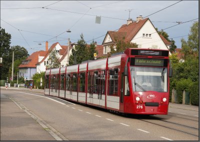 Postkarte Freiburg i. Br. - COMBINO Niederflur-Gelenktriebwagen 276 (2)