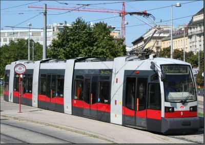 Postkarte Wien (Österreich) - ULF (A) Niederflur-Gelenktriebwagen 9 (WL)