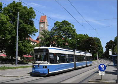 Postkarte München - R2.2a Niederflur-Gelenktriebwagen 2104